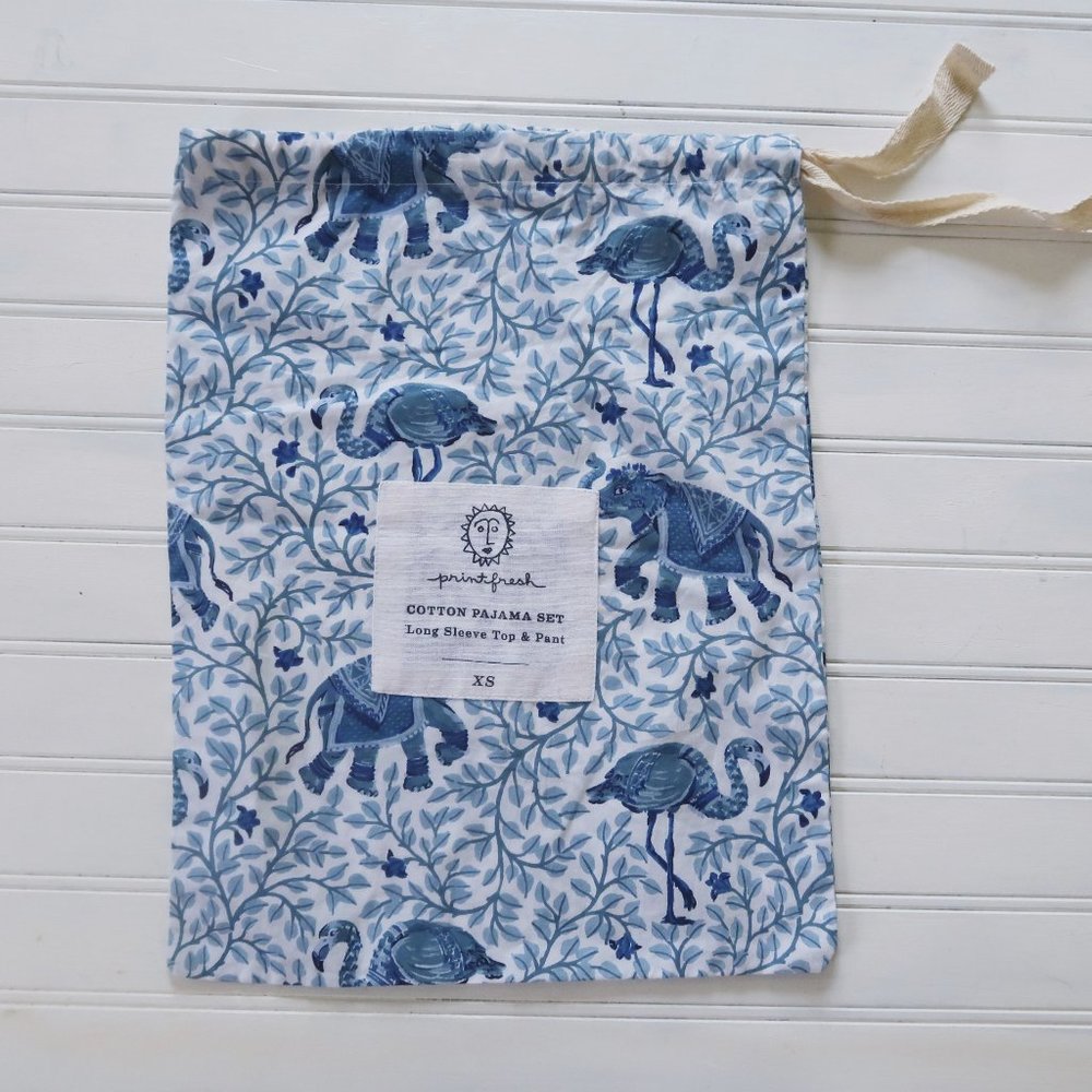 PRINTFRESH Bagheera print clothes bag in Pale Blue (NWOT)